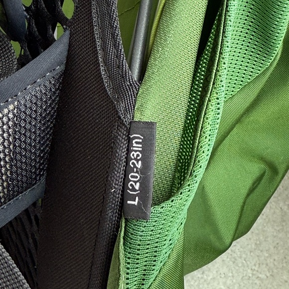 Osprey Exos 38 Forest Green Backpack - Picture 4 of 4